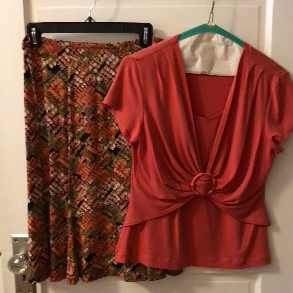 Ladies Skirt set
